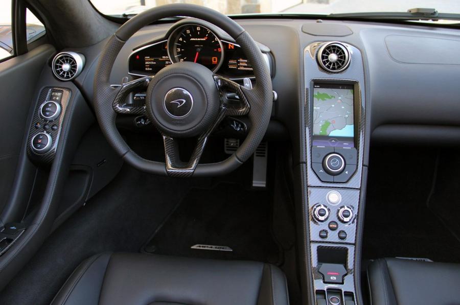  McLaren MP4-12C Spyder 2012 года  (фото 181 из 270)